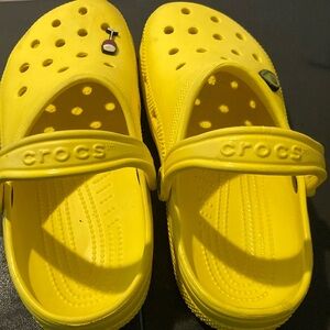 CROCS Yellow Mules with Ventilation and Heel Strap